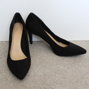 NWOT Black Suede Heels